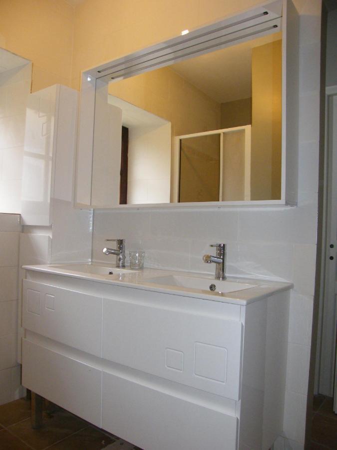 DEMEURE PERIGOURDINE ENTIEREMENT CLIMATISEE avec PISCINE PRIVEE La Bachellerie Exterior foto