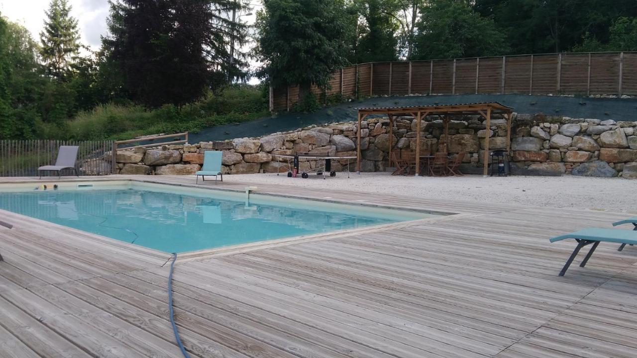 DEMEURE PERIGOURDINE ENTIEREMENT CLIMATISEE avec PISCINE PRIVEE Villa La Bachellerie Exterior foto